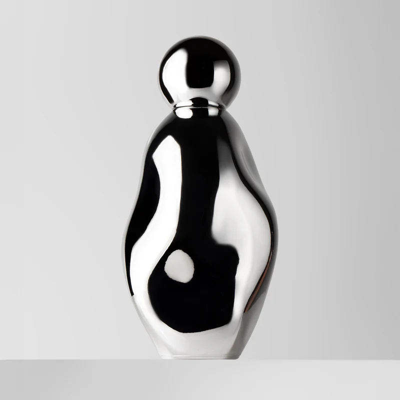 Cosmic Kylie Jenner platine